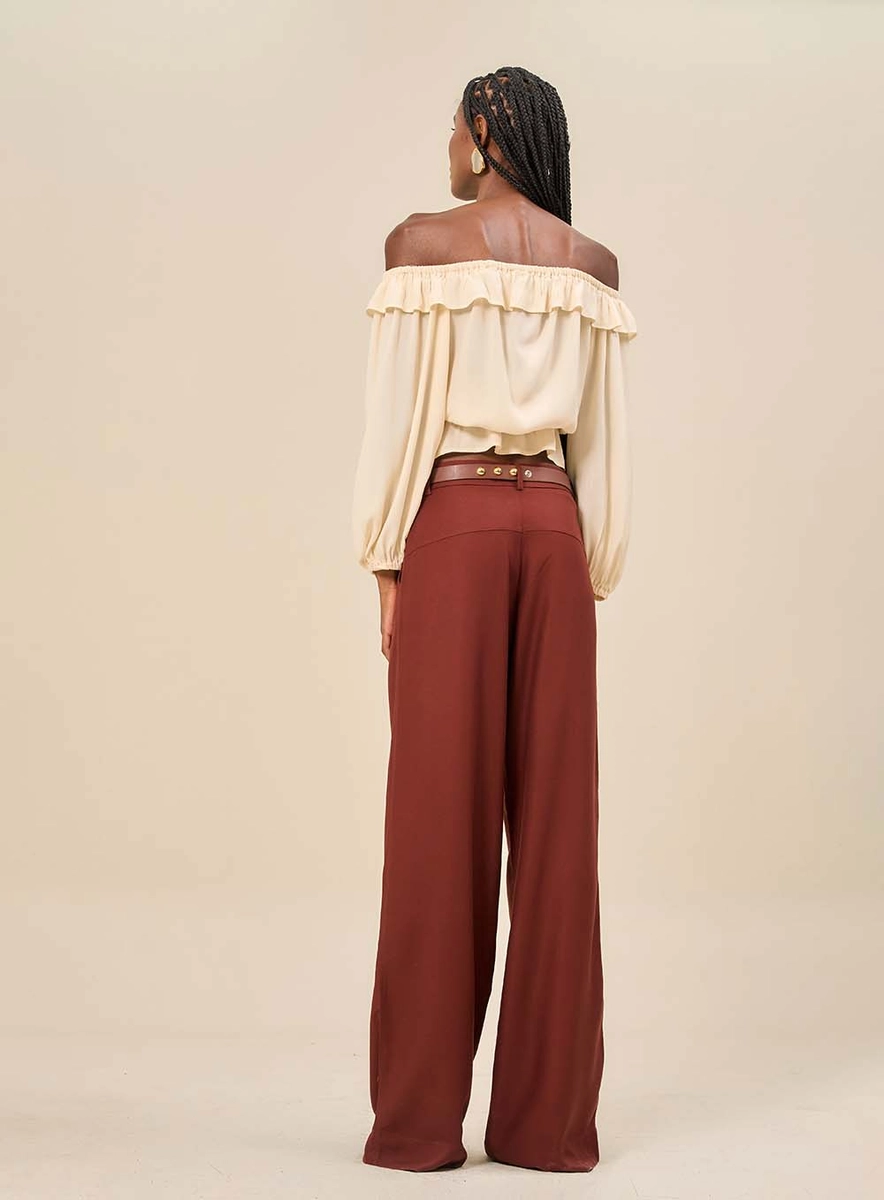 Calça Wide Leg Com Cinto De Placas Metálicas Marrom Souisy