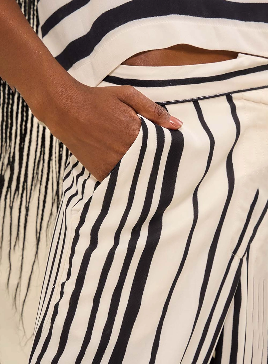 Calça Feminina Listrada Com Bolsos Laterais Estampados Souisy