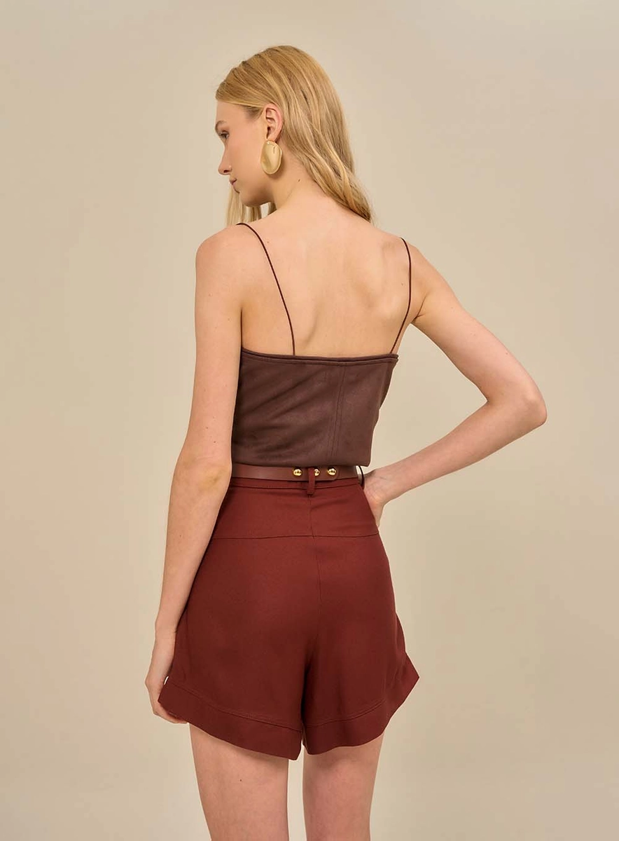 Short De Alfaiataria Com Cinto E Detalhes Metálico Marrom Souisy