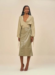 Saia Feminina Midi Em Pu Com Ziper
