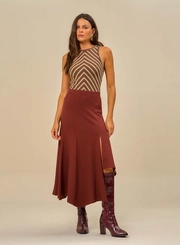 Saia Feminina Assimétrica Com Fenda