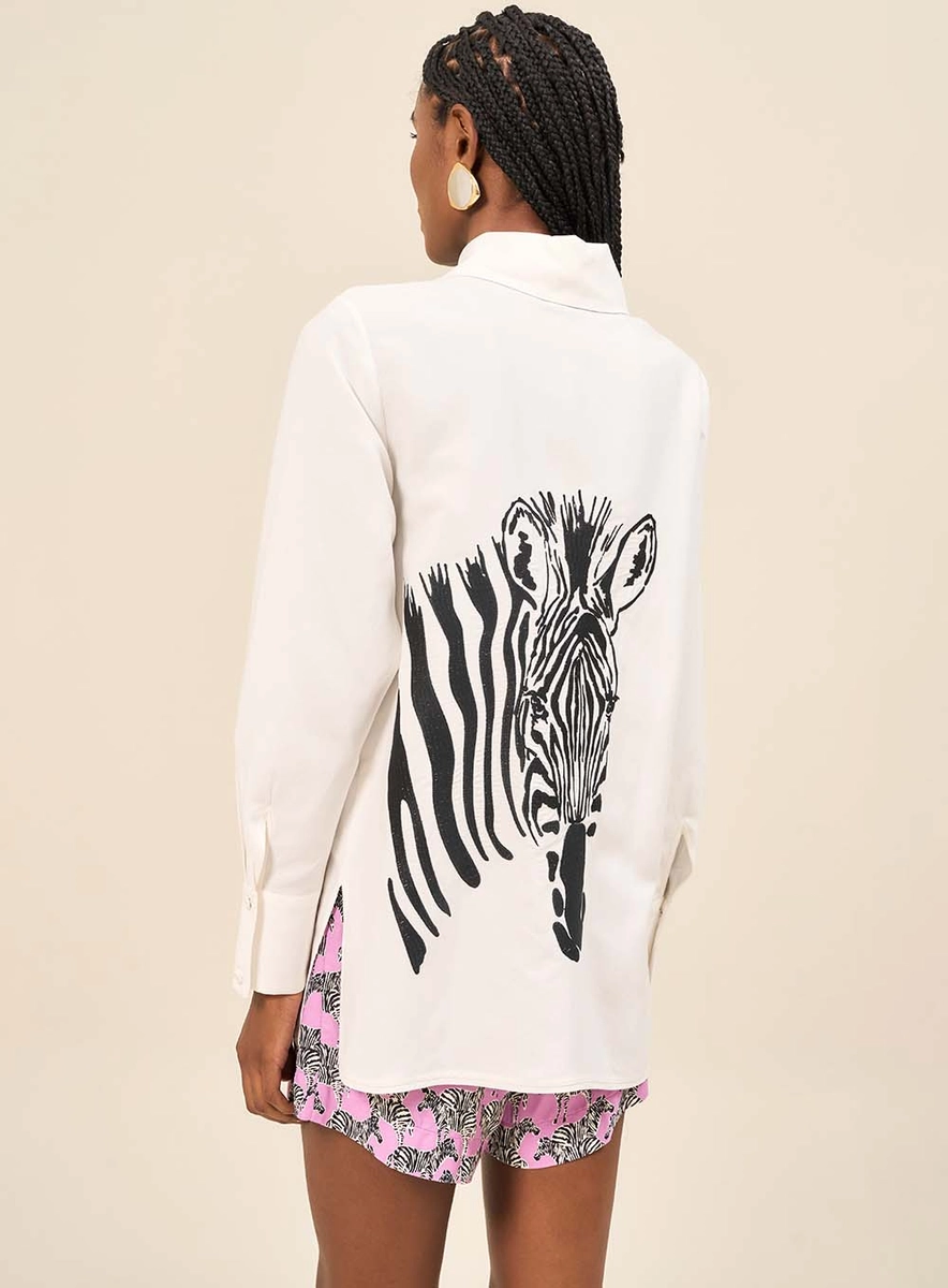 Camisa Feminina Alongada Com Estampa Animal Print Off Shell Souisy