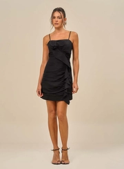 Vestido Curto Com Drapeado Frontal