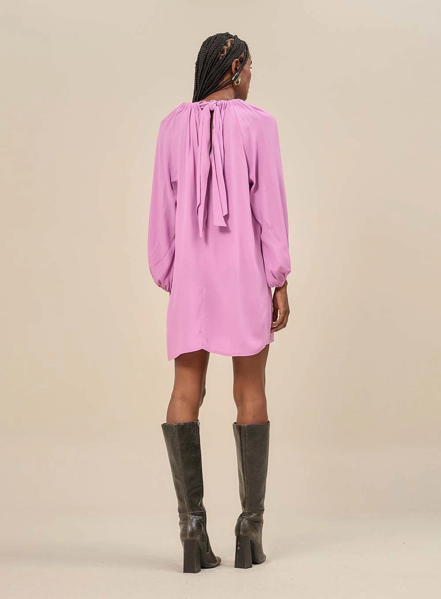Vestido Curto Com Abertura Na Gola Roxo Souisy