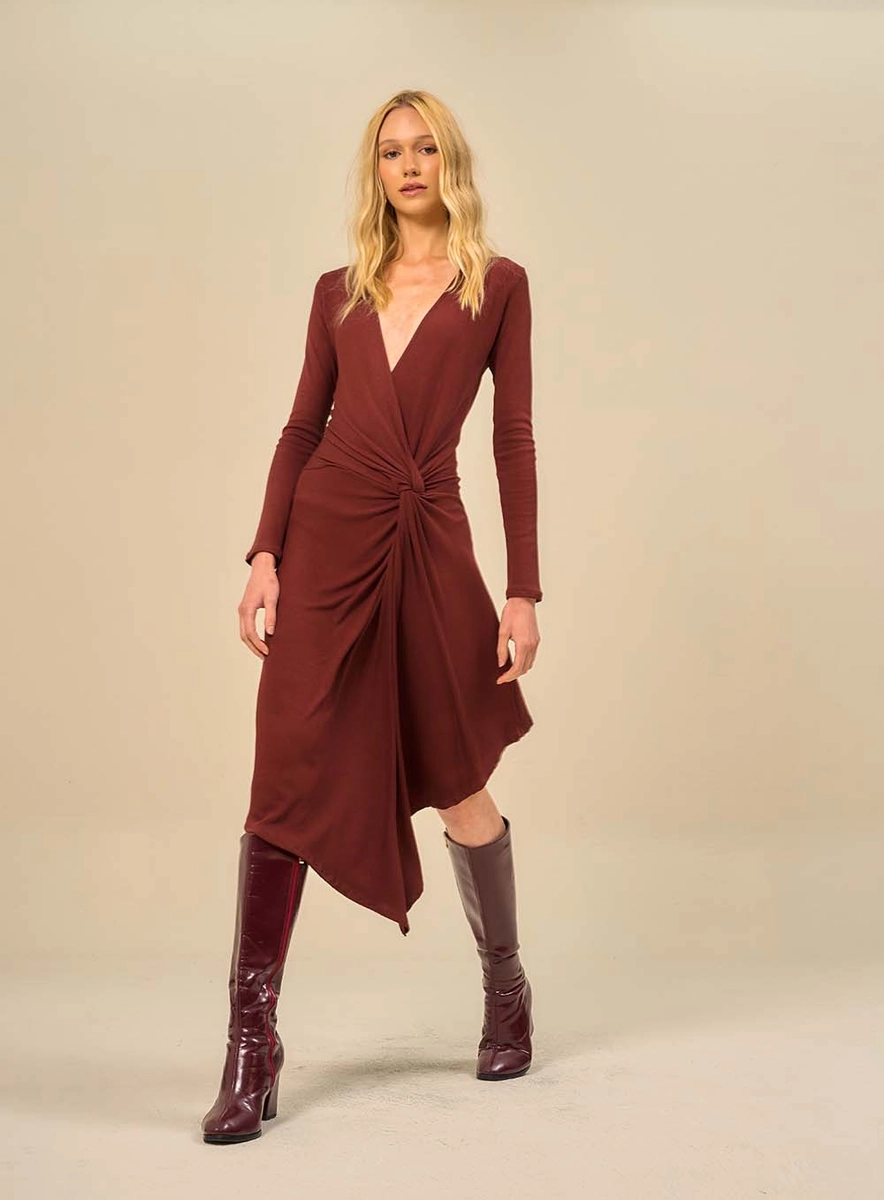 Vestido Midi Tranpassado Com Torção Marrom Souisy