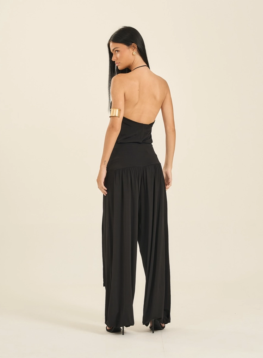 Calça Pantalona Com Detalhe Fivela Preto Souisy