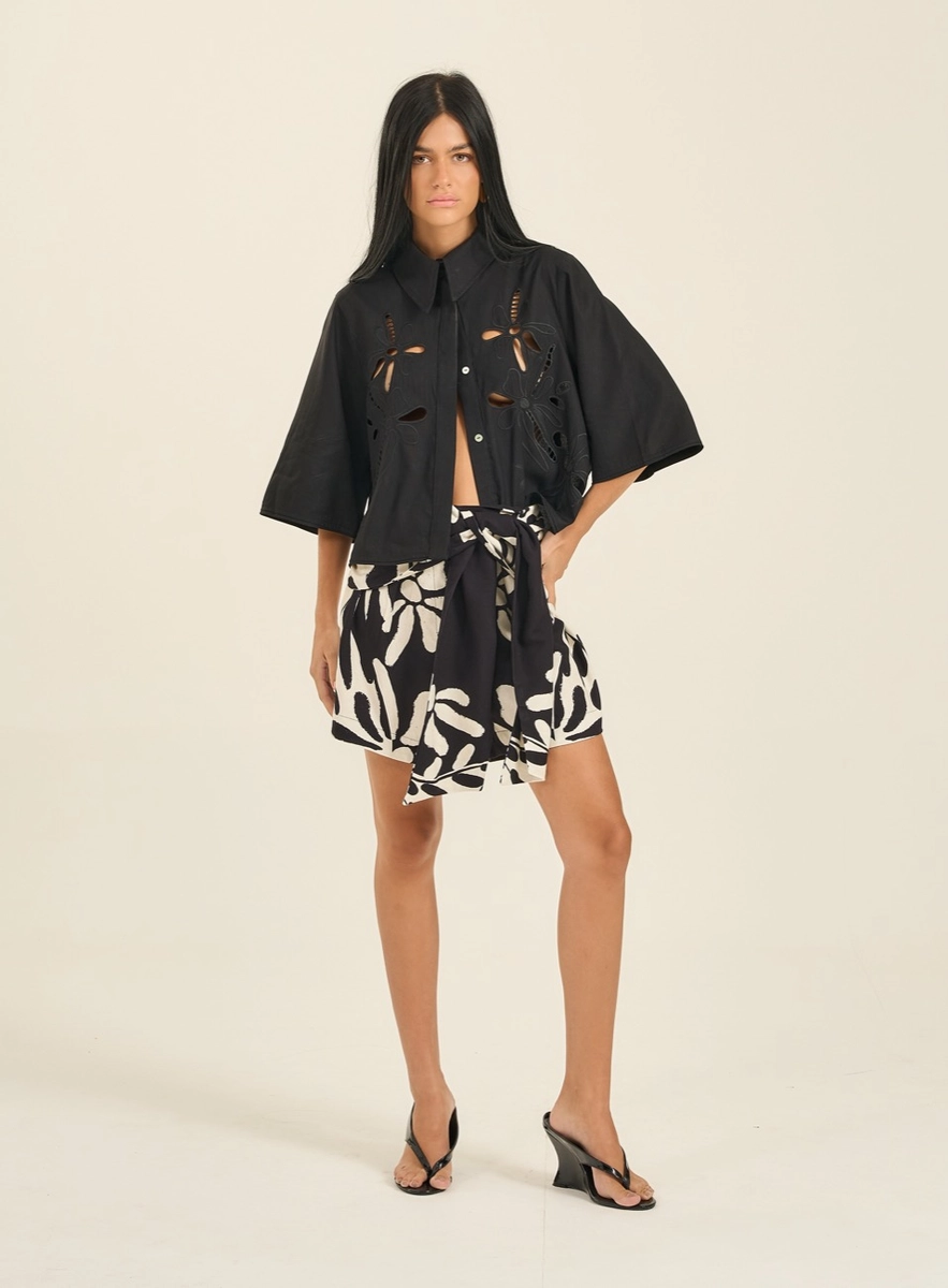 Camisa Linho Bordada Preto Souisy