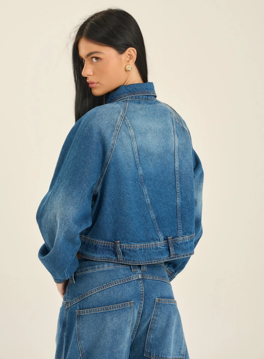 Jaqueta Jeans Cropped Com Mangas Marcadas Índigo Souisy