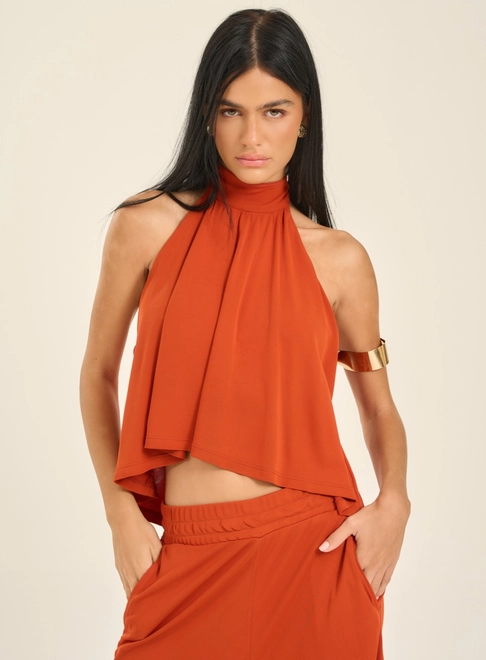 Blusa Assimétrica Frente Única E Gola Alta