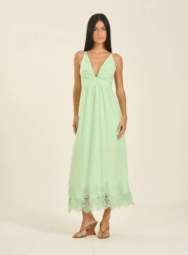 Vestido Linho Midi Com Detalhes Em Renda