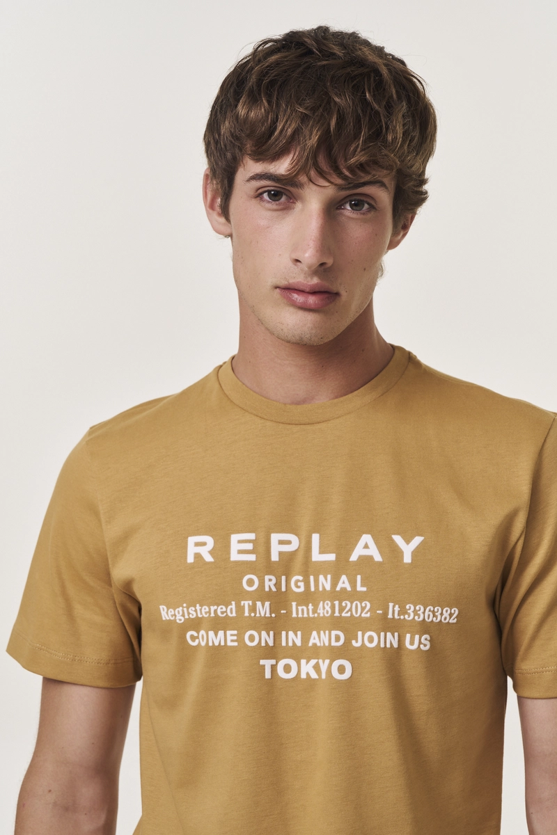 Camiseta Masculina Regular Tokyo Marrom Replay