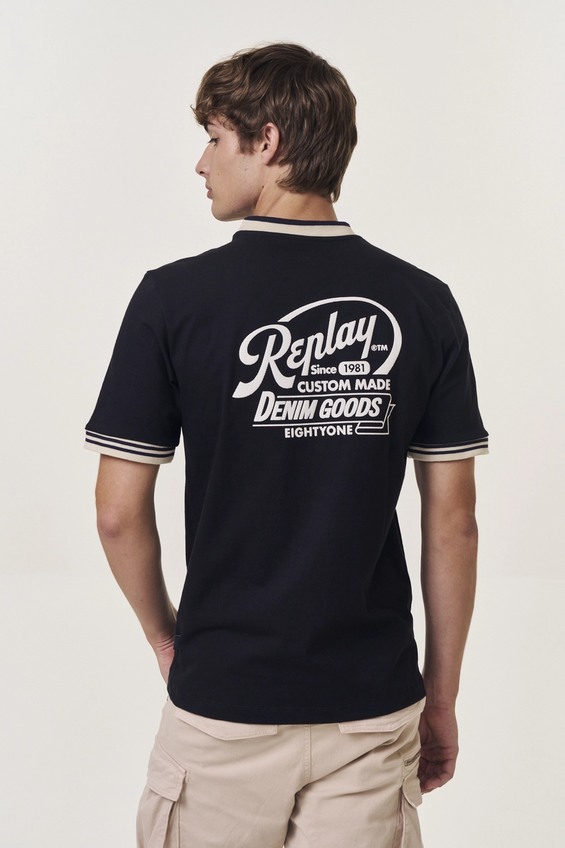 Camiseta Masculina Regular Detalhe Costas Preto Lcecci