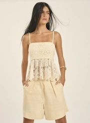 Blusa Com Detalhes Em Renda