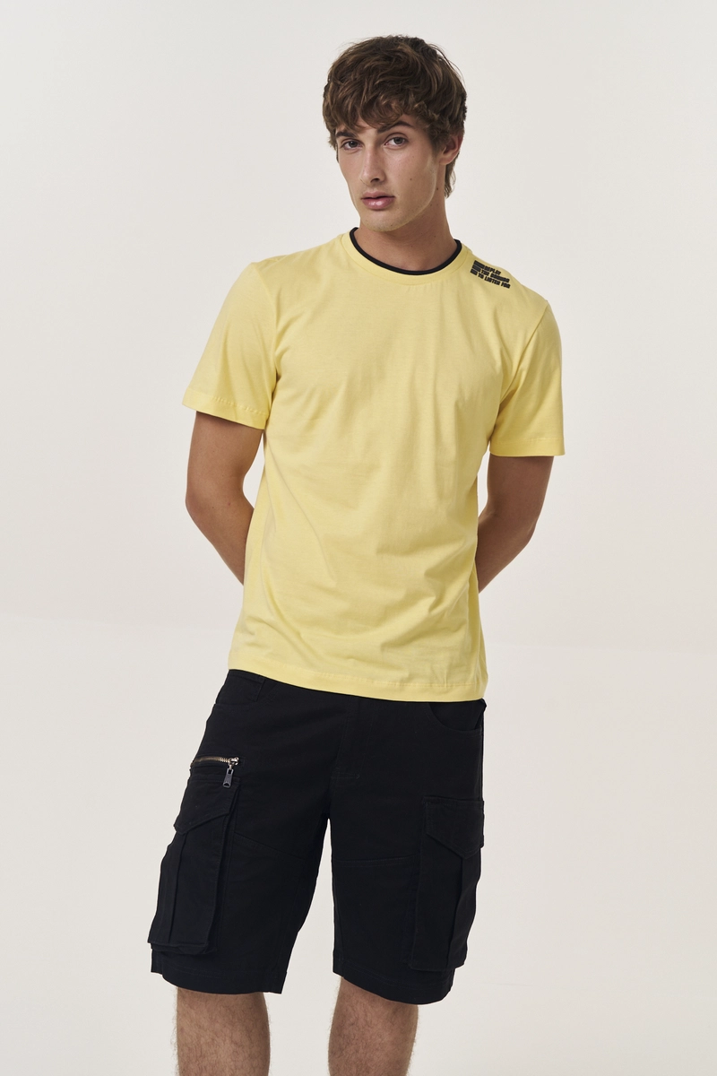 Camiseta Masculina Regular Amarelo Lcecci