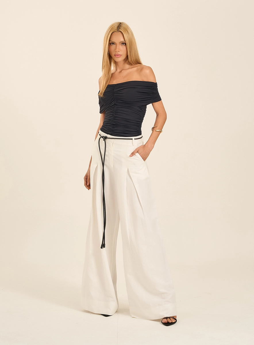 Calça Feminina Pantalona Com Pregas Off Shell Souisy